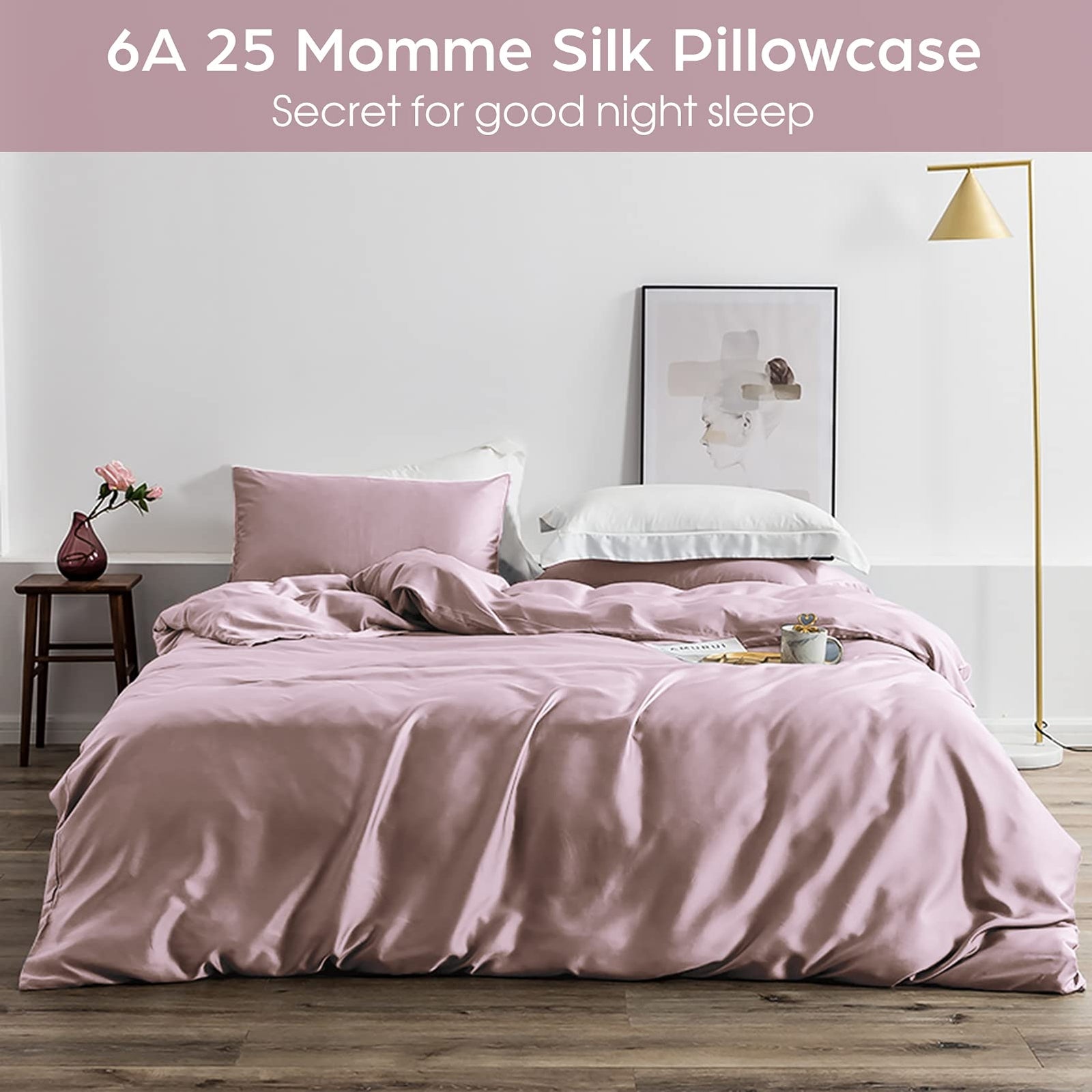 Silk pillowcase 2-pack on bed
